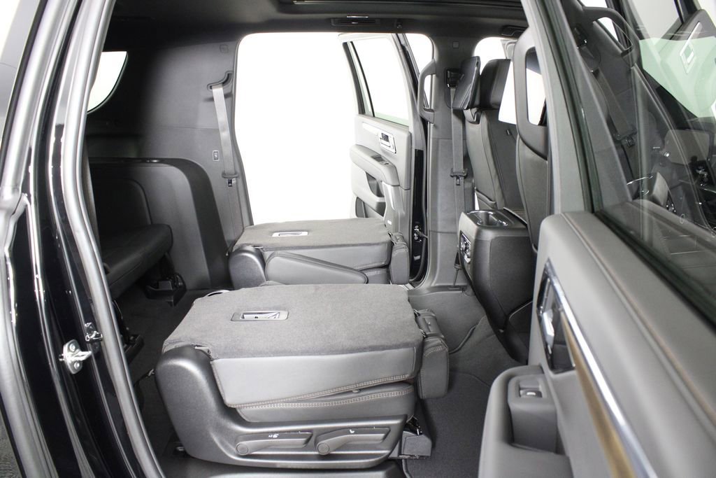 2026 Chevrolet Suburban High Country - Photo 16