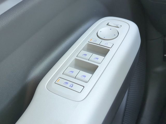 New 2026 White Hyundai SE FWD image 45