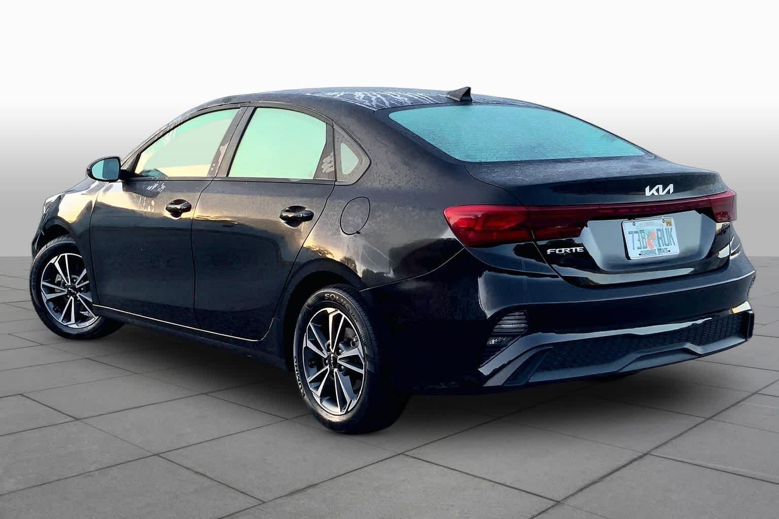 Used 2023 Aurora Black Kia LXS image 12