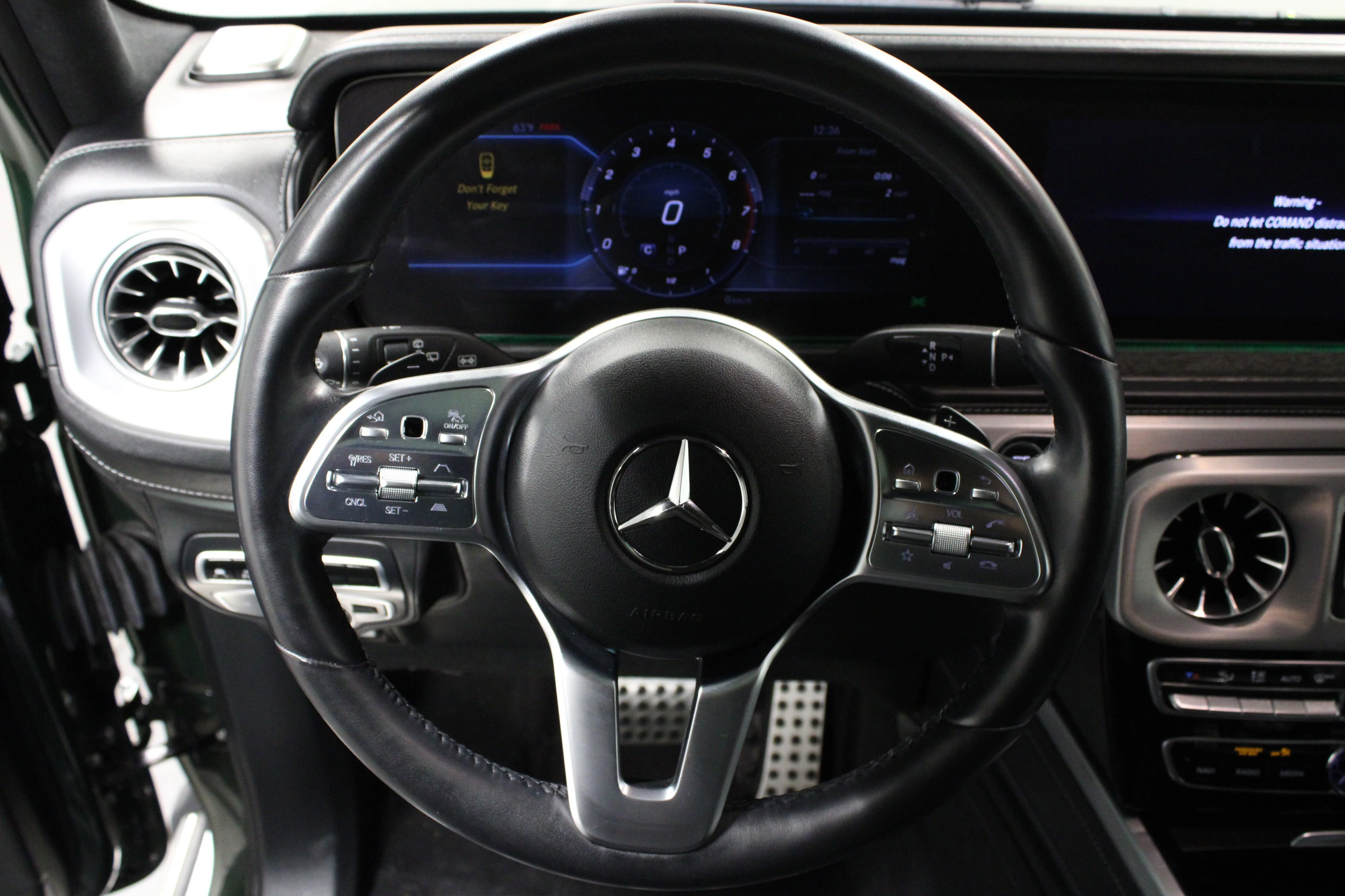 Used 2023 MANUFAKTUR Deep Green Mercedes-Benz G 550 image 17