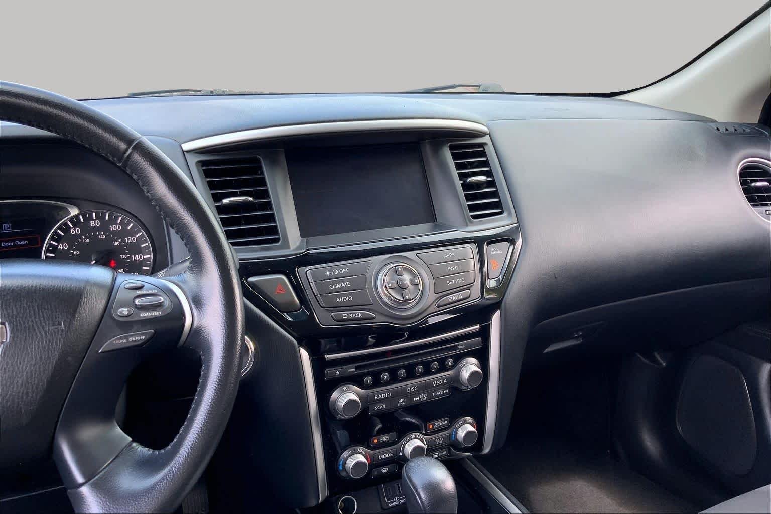 Used 2020 Gun Metallic Nissan SV image 6