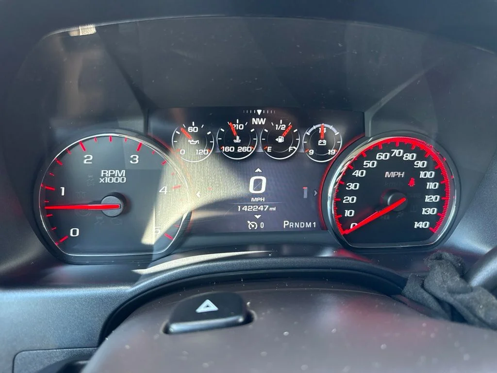 Used 2016 Iridium Metallic GMC Denali image 25
