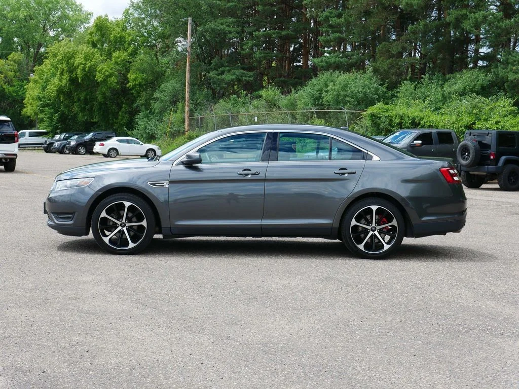 Used 2015  Ford SEL image 5