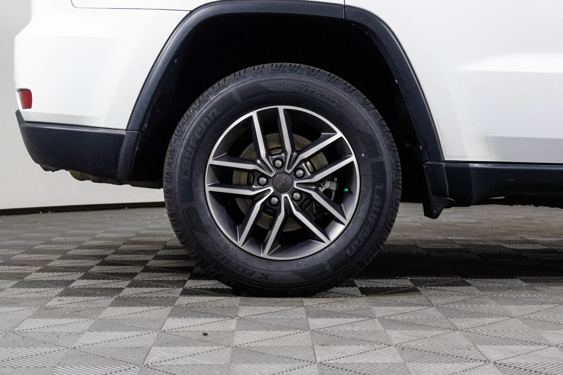 2022 JEEP GRAND CHEROKEE - Image 40