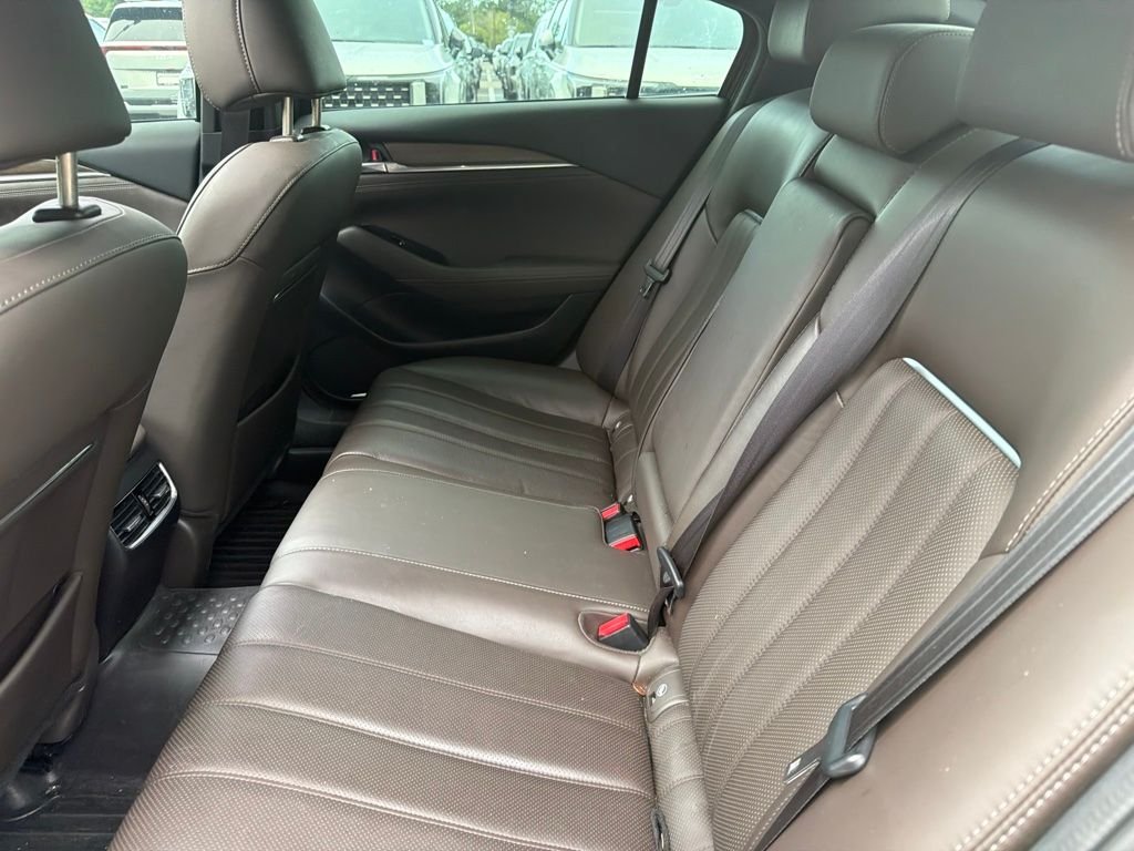 Used 2020 White Mazda Signature image 20