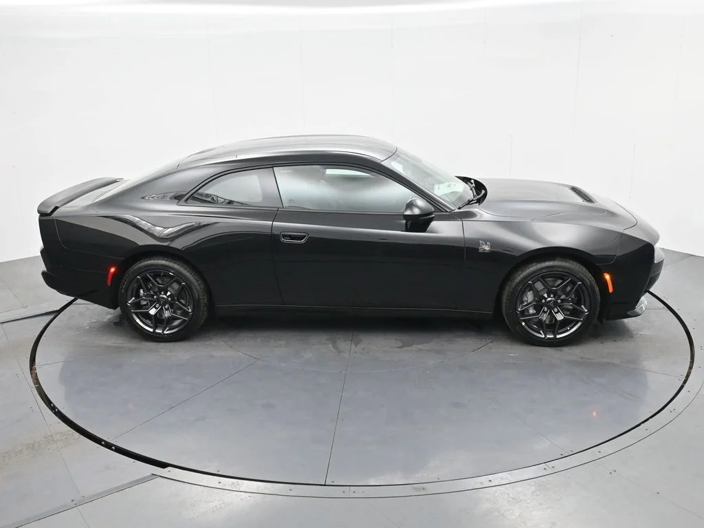 New 2026 Diamond Black Crystal Pearlcoat Dodge Scat Pack image 25