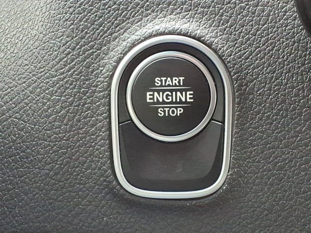 Used 2025 Arctic White Mercedes-Benz M2CA4S image 25