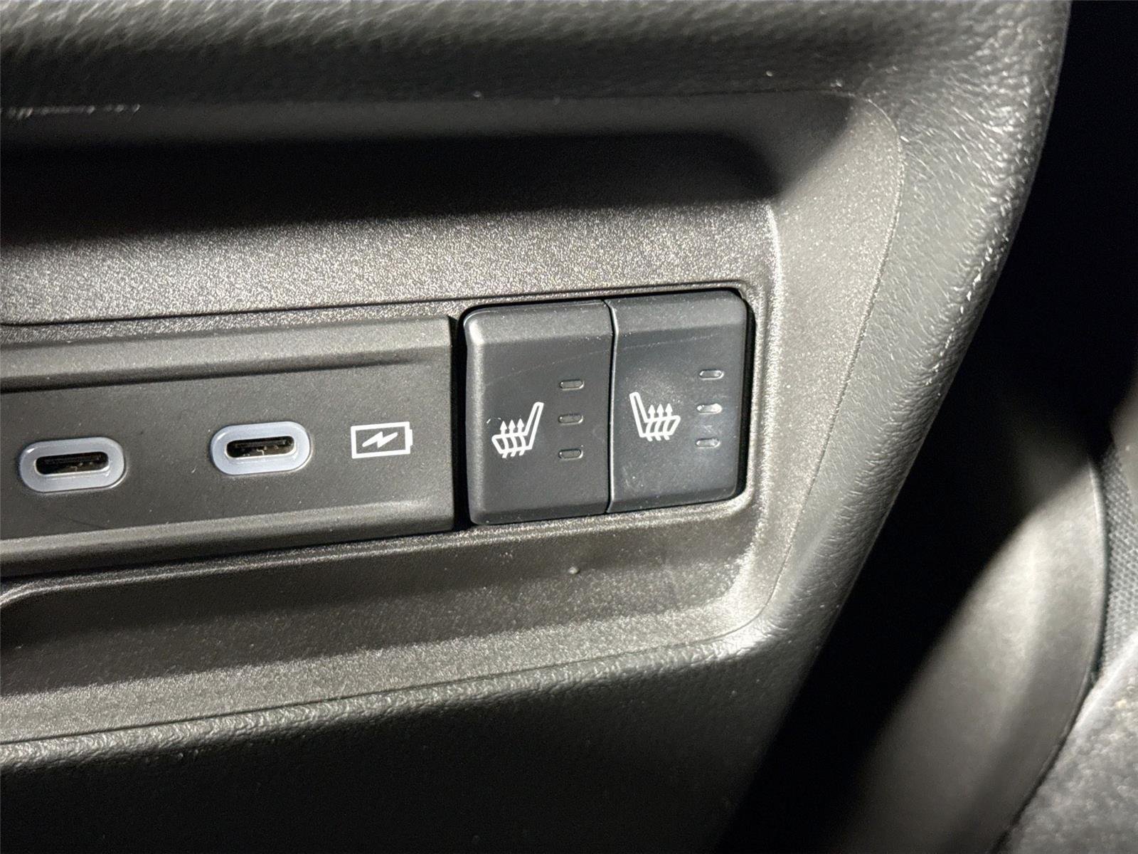 Used 2026 Bright White Clearcoat Jeep Limited Reserve image 38