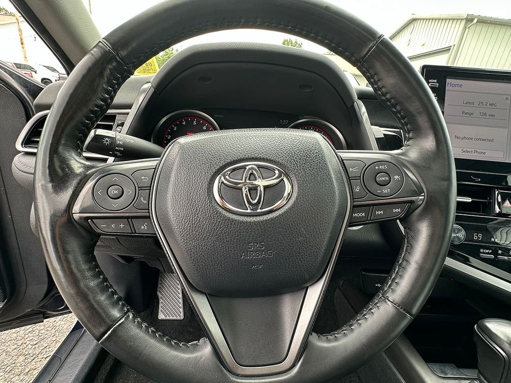Used 2022  Toyota XSE image 37