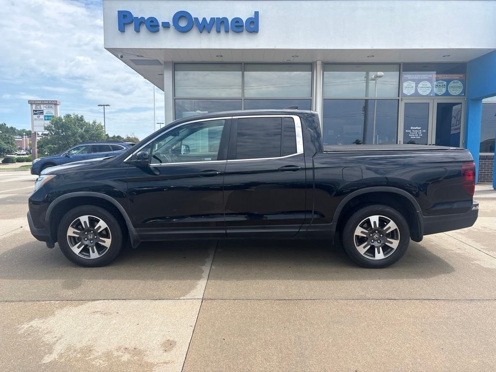 Used 2019 Black Honda RTL-T image 8