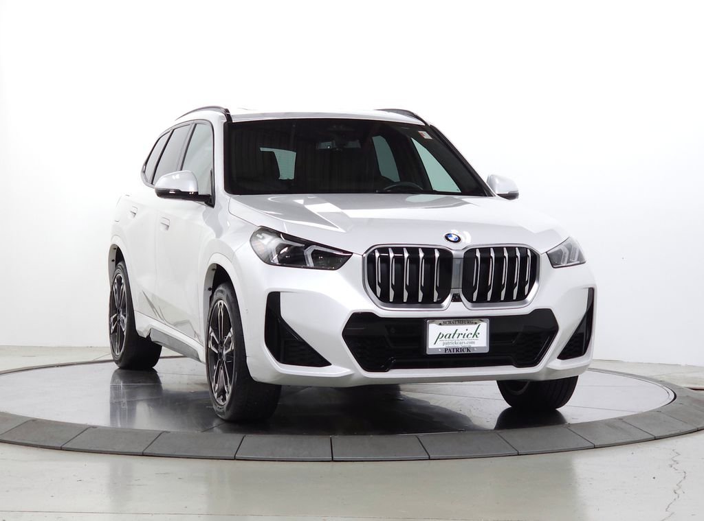 Used 2023 White Metallic BMW xDrive28i image 1