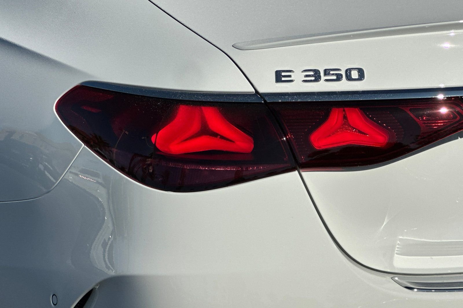 2026 Mercedes-Benz E-Class E350 - Photo 13
