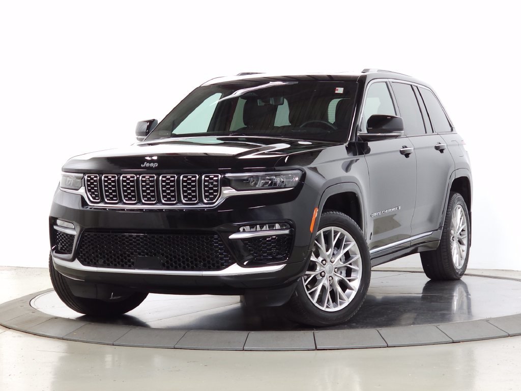 Used 2022 Black Jeep Summit image 1