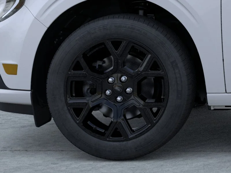 New 2026 Space White Metallic Ford Lobo™ image 44