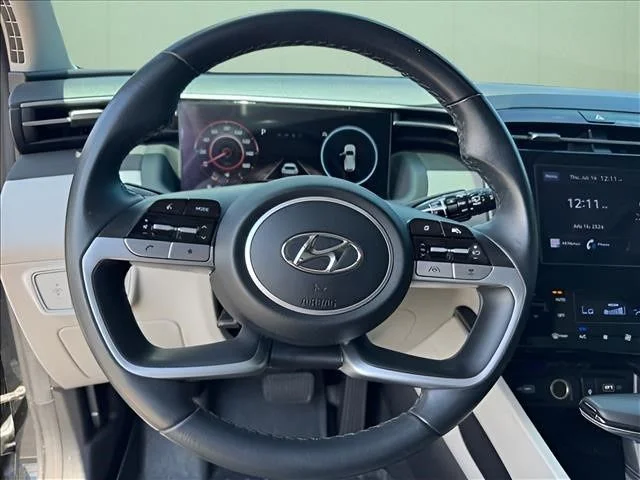 Used 2022 Black Hyundai SEL image 25