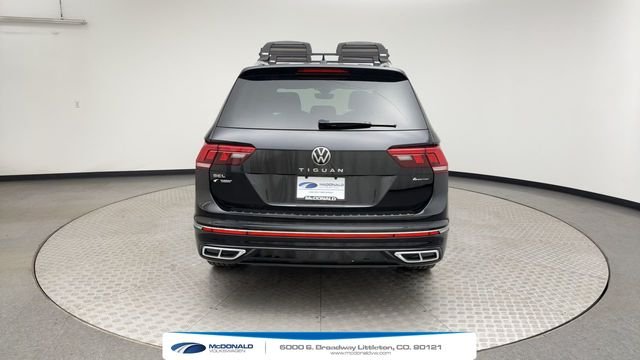 Used 2023 Black Volkswagen 2.0T SEL R-Line image 3