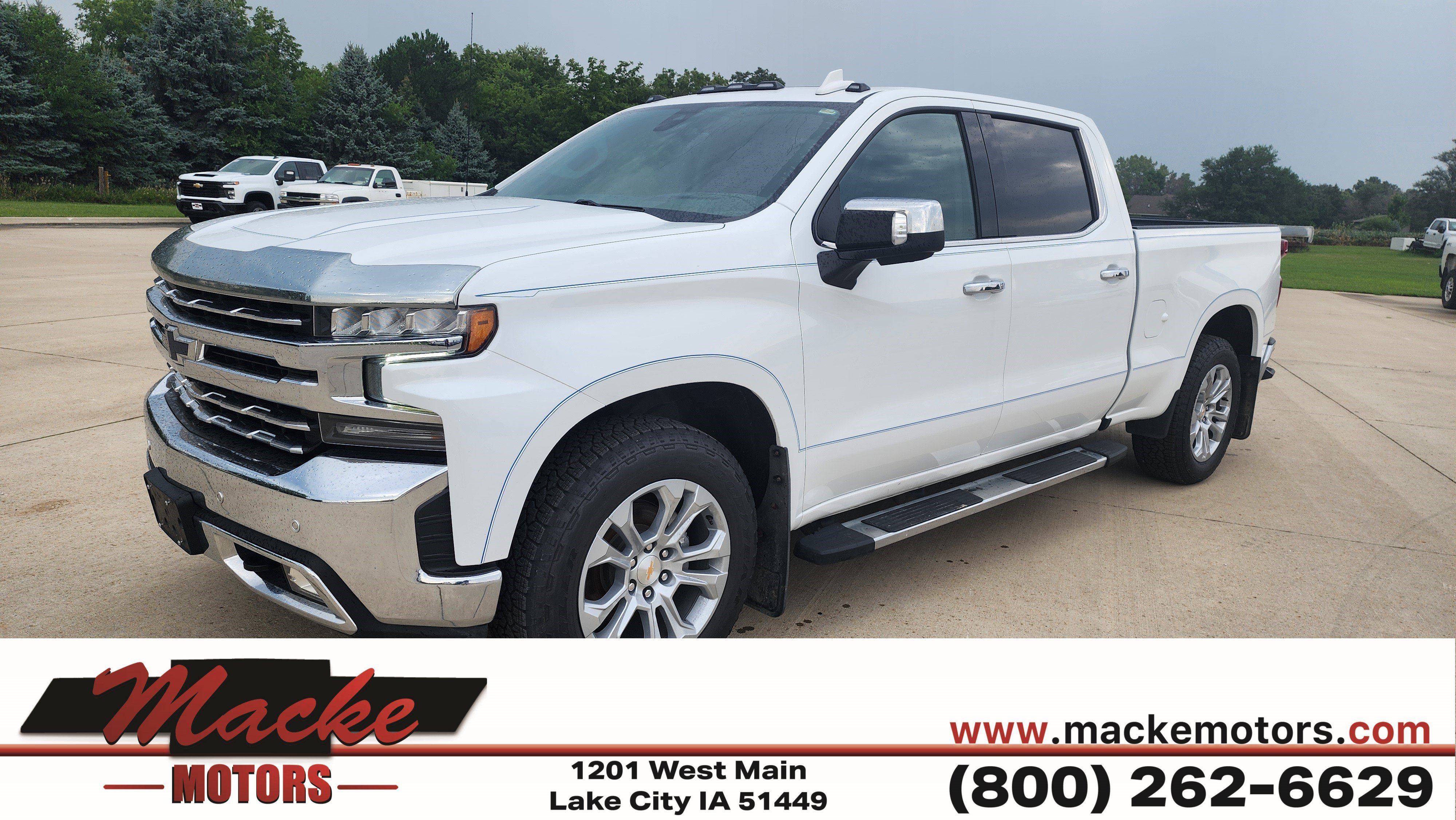 Used 2022 Summit White Chevrolet LTZ image 1