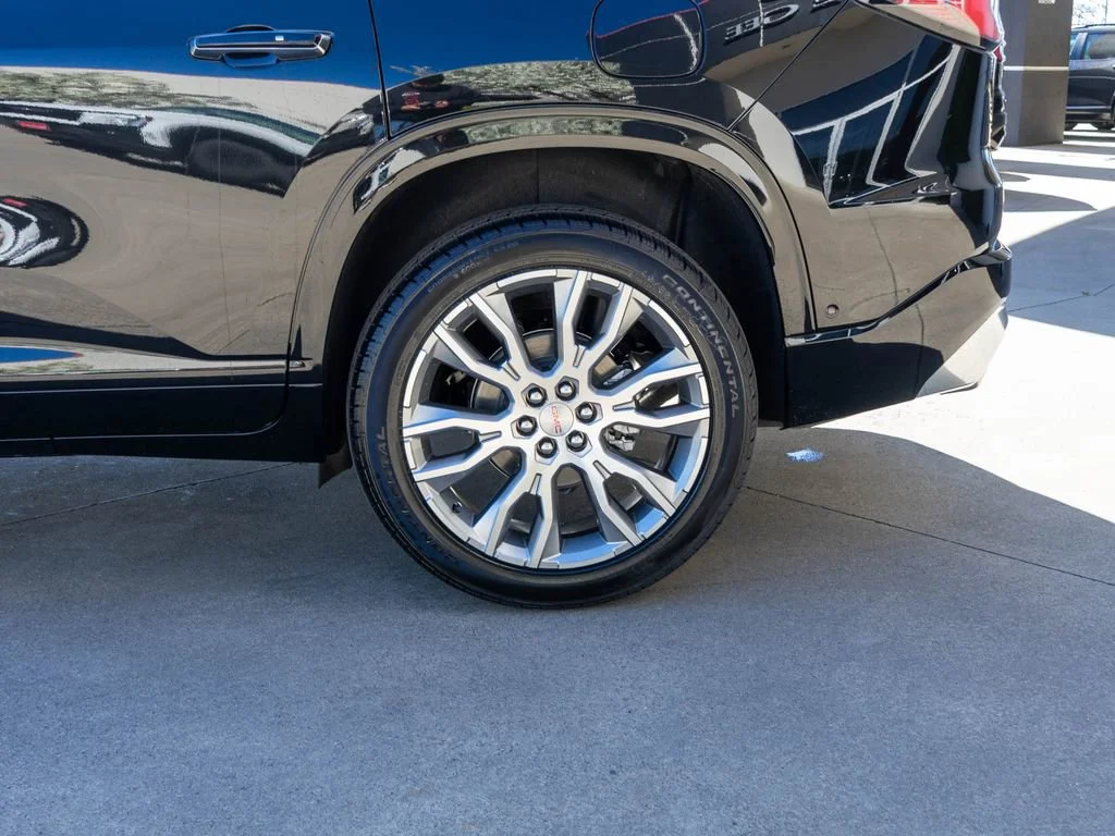 2026 GMC Acadia Denali - Photo 32