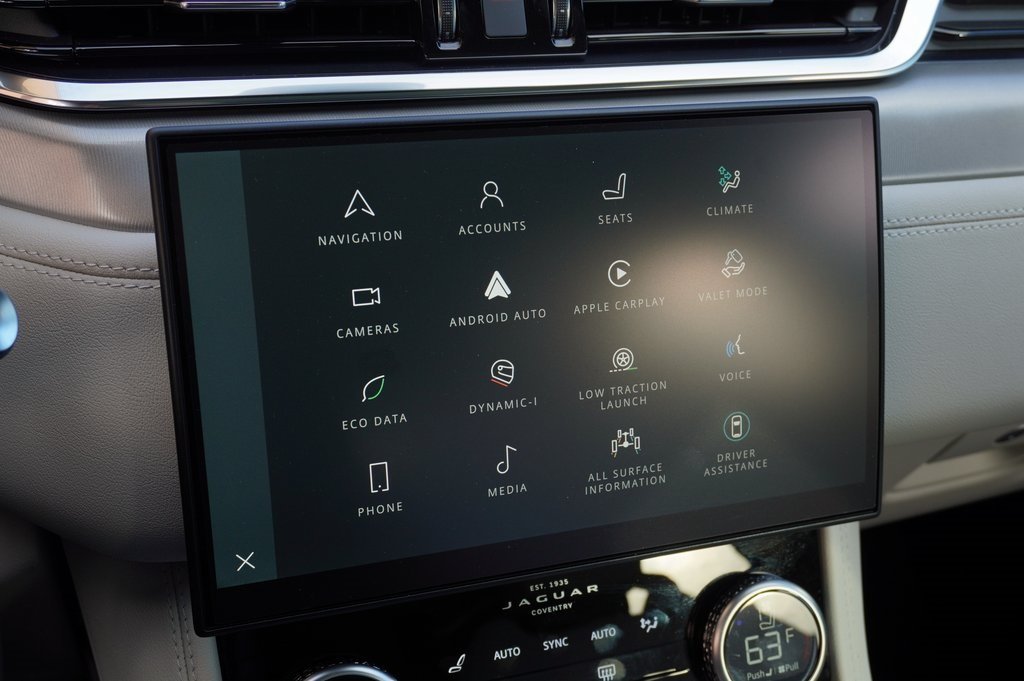 2025 JAGUAR F-PACE - Image 18