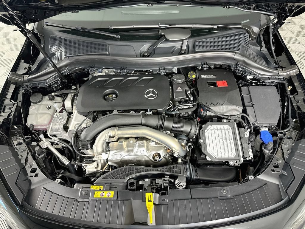 New 2026 Night Black Mercedes-Benz GLA 250 image 60