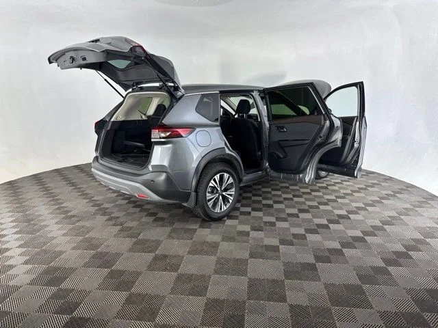 Used 2023 Gray Nissan SV image 14