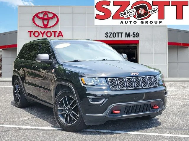 Used 2021 Black Jeep Trailhawk image 1