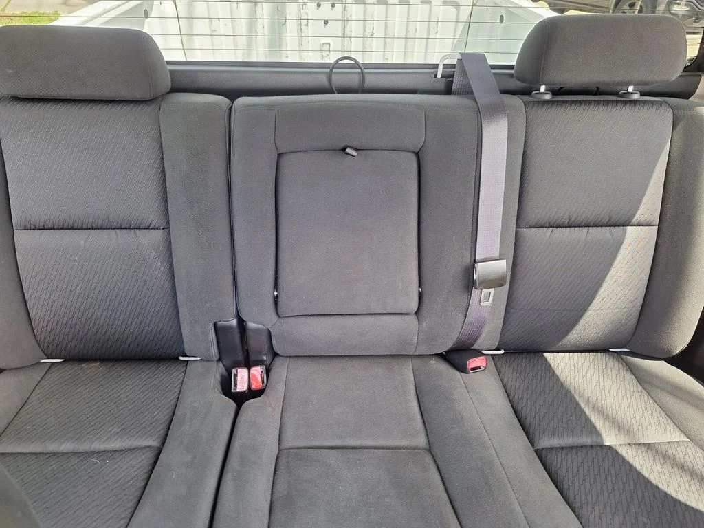 Used 2013 White GMC SLE image 24
