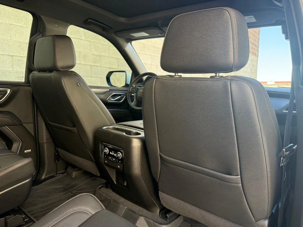 2024 Chevrolet Suburban RST - Photo 18