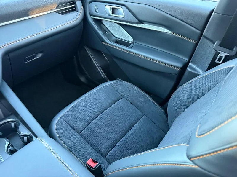New 2026 Space White Metallic Ford Tremor® image 20