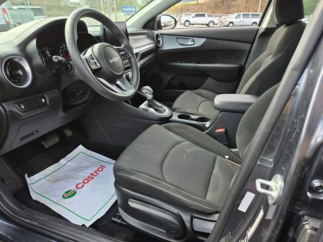 Used 2023 Gray Kia LXS image 10