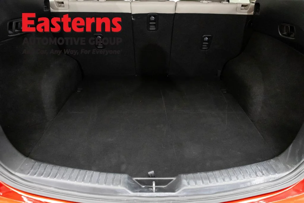 Used 2019 Red Mazda Grand Touring image 9