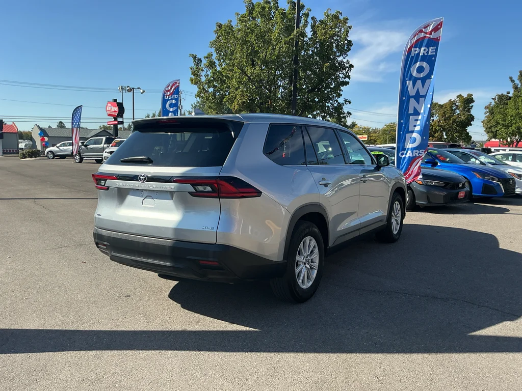 Used 2025 Celestial Silver Metallic Toyota XLE image 5