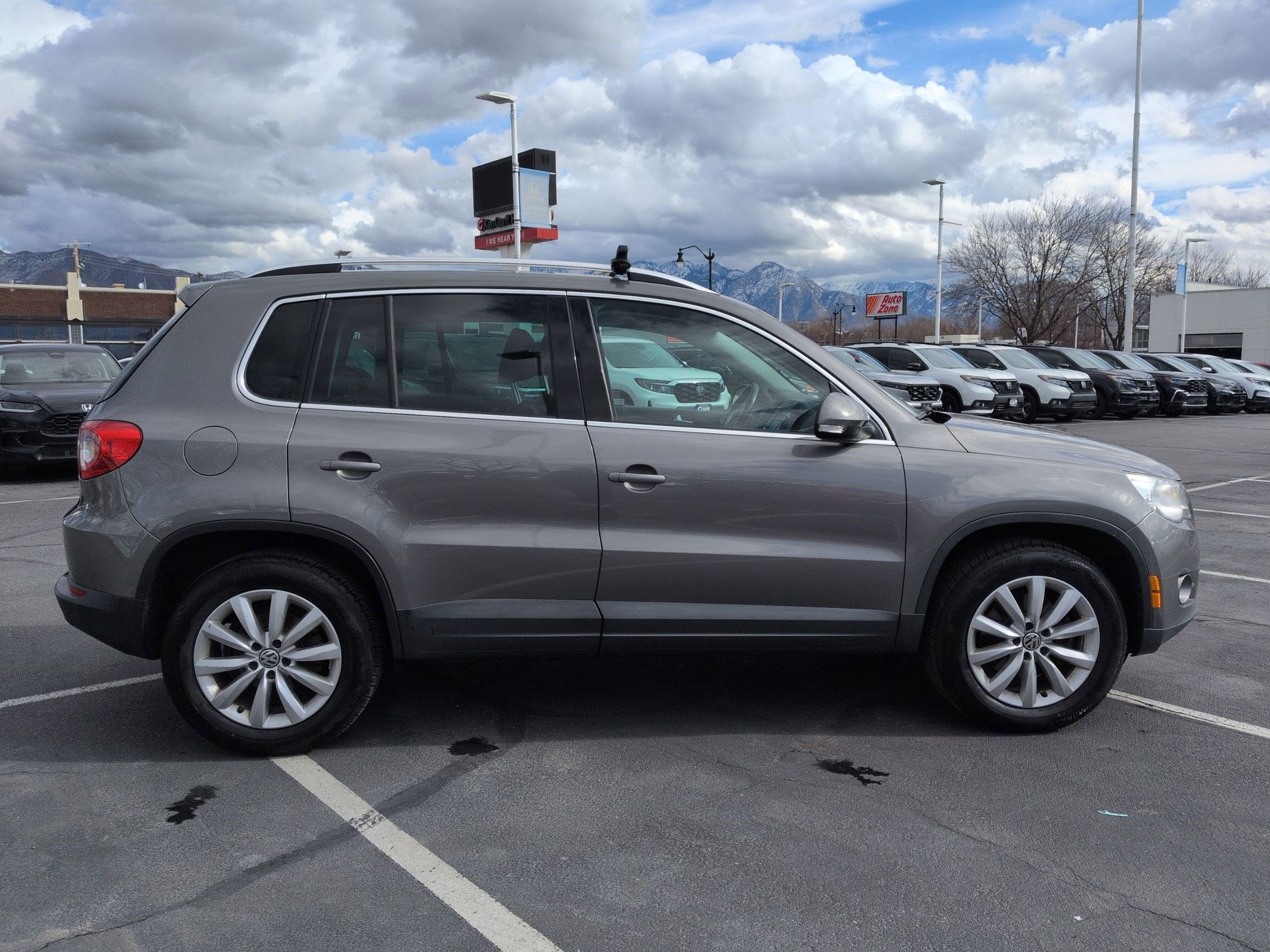 Used 2011 Volkswagen Tiguan SE with VIN WVGBV7AX2BW537141 for sale in Salt Lake City, UT