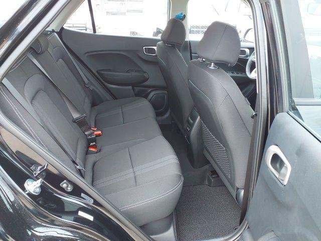 New 2026 Onyx Black Hyundai SEL image 12