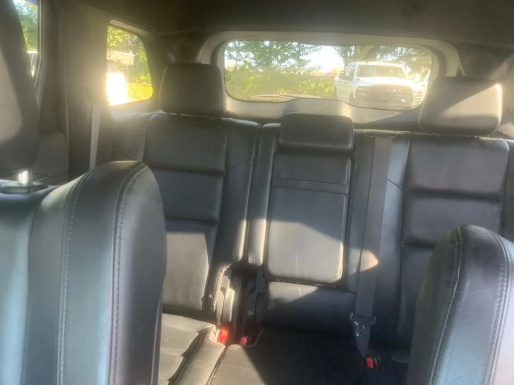 Used 2022 Diamond Black Crystal Pearlcoat Jeep Limited image 25