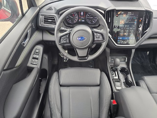 Used 2025 Crimson Red Pearl Subaru Onyx Edition Touring image 4