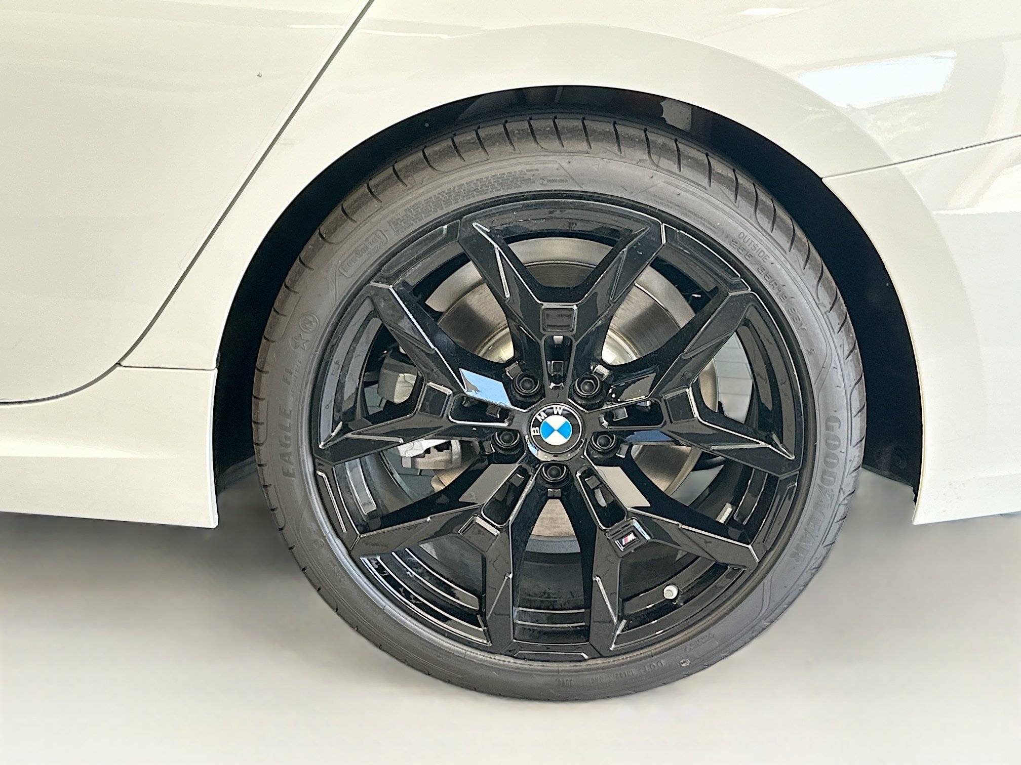 New 2026 Alpine White BMW 330i NA image 23