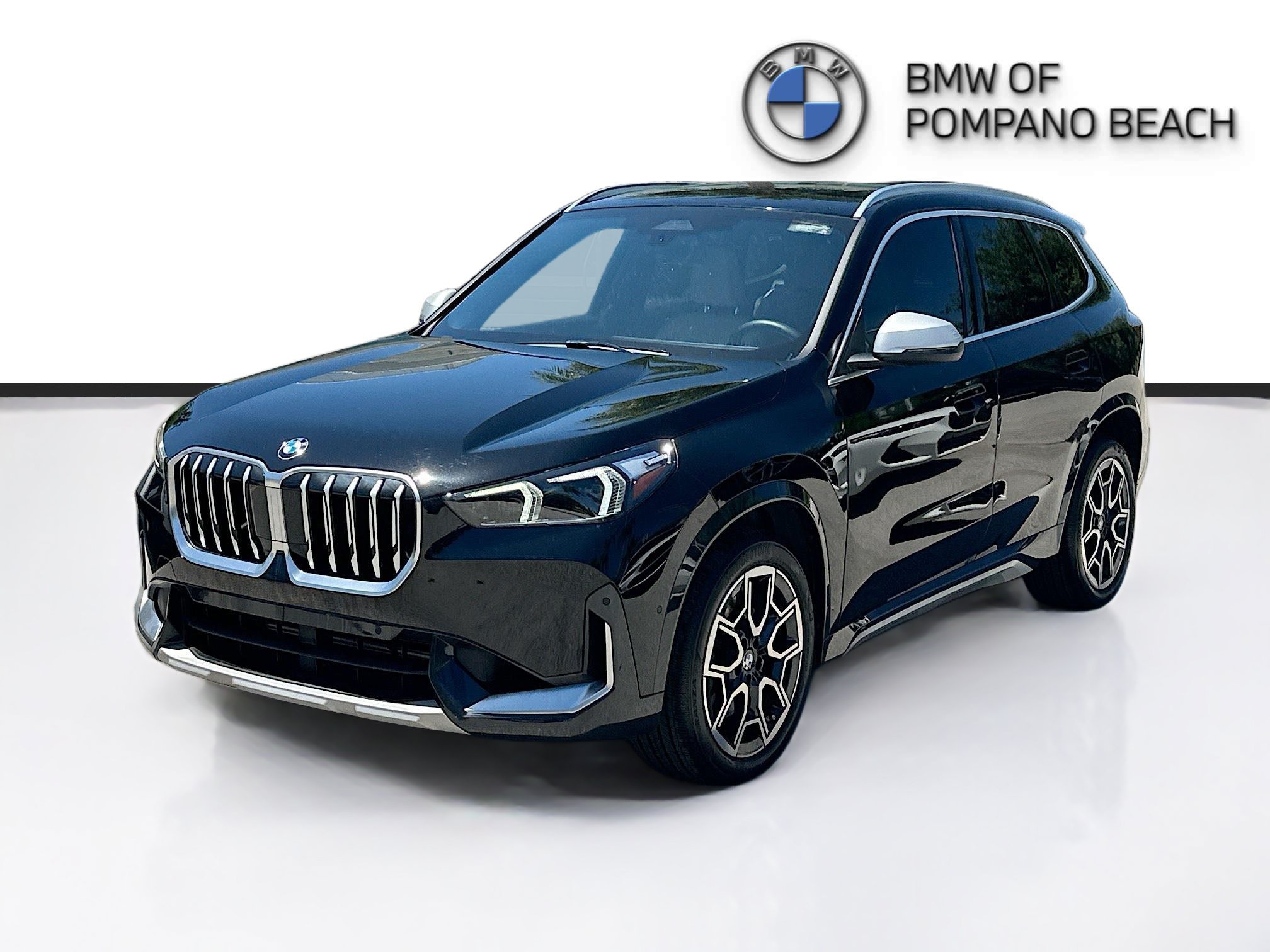 Used 2023 Jet Black BMW xDrive28i image 3