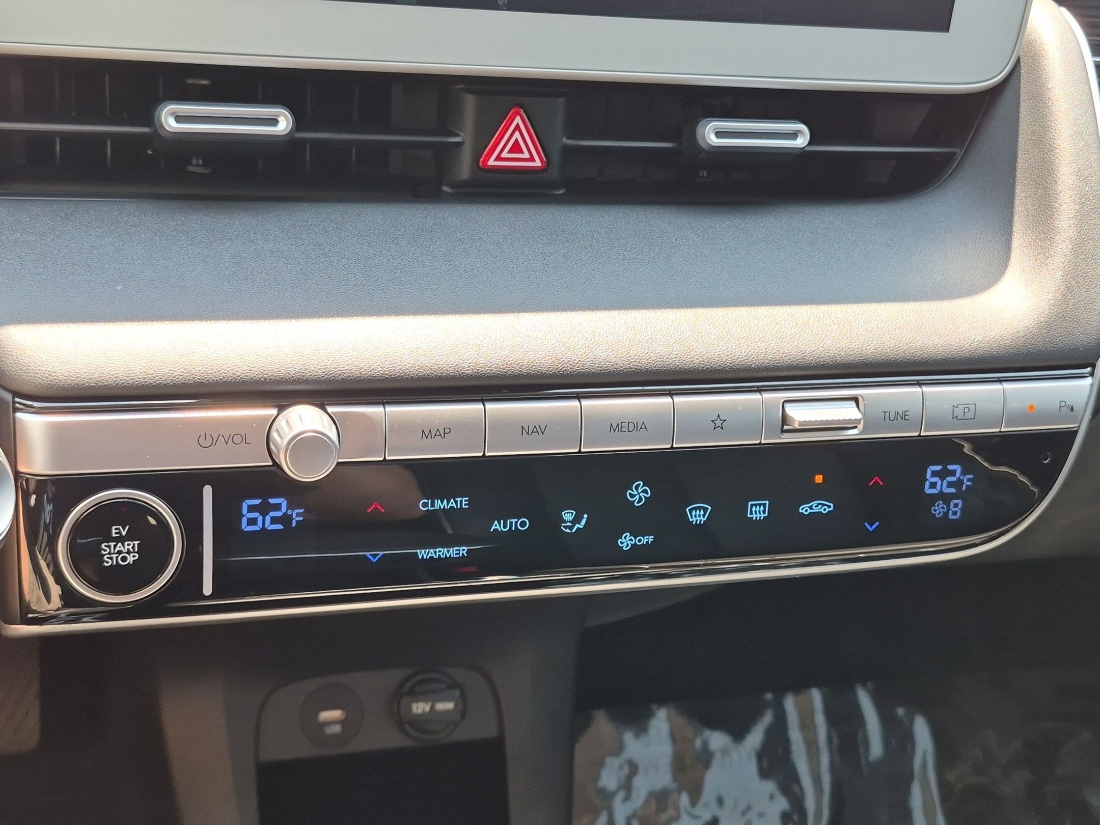 2023 Hyundai IONIQ 5 Limited - Photo 30