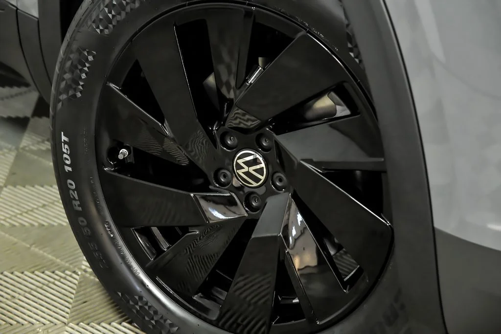 New 2026 Gray Volkswagen SE w/Technology image 3