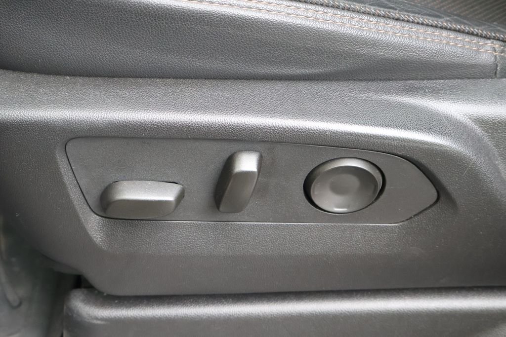 Used 2025 Black Chevrolet High Country image 37