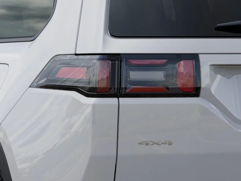 New 2026 Bright White Clear-Coat Exterior Paint Jeep Limited image 10