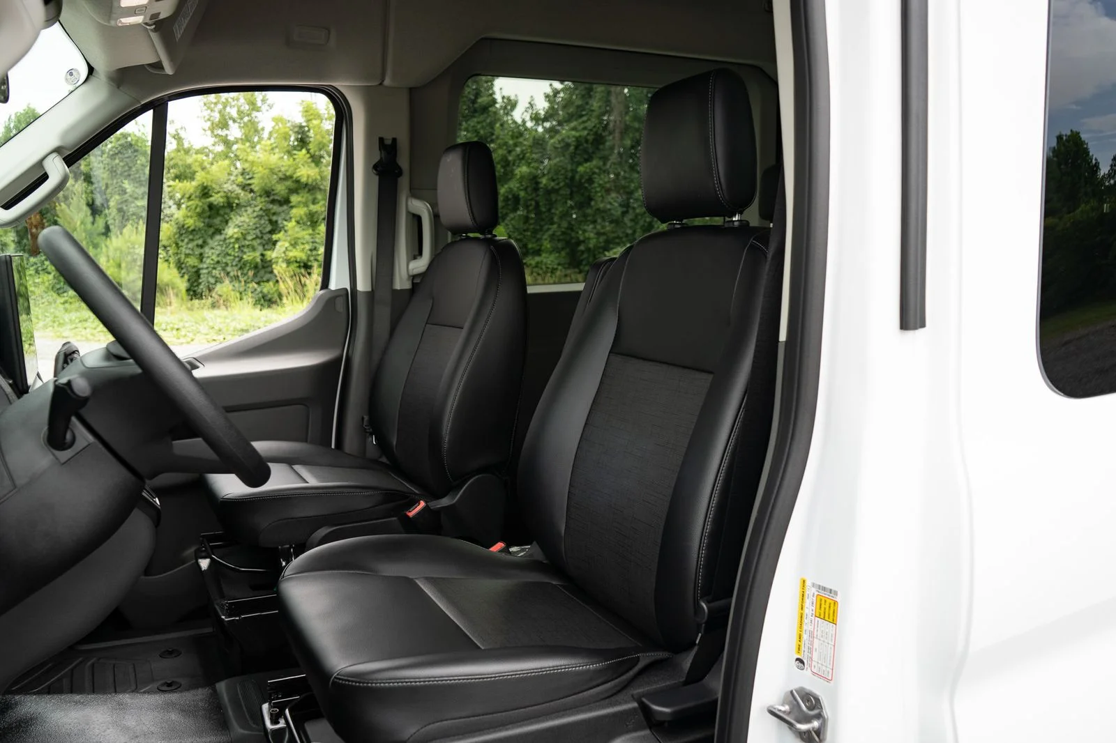 New 2026 Oxford White Ford Passenger Van XL image 15