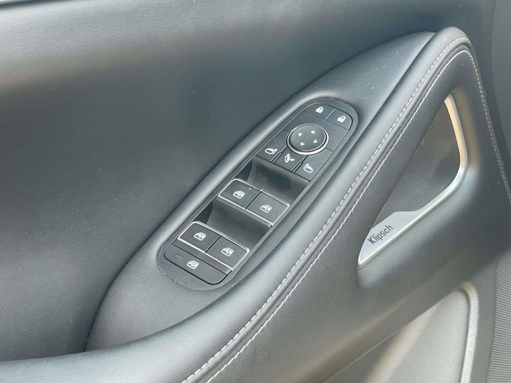 Used 2026 Blue INFINITI LUXE image 18