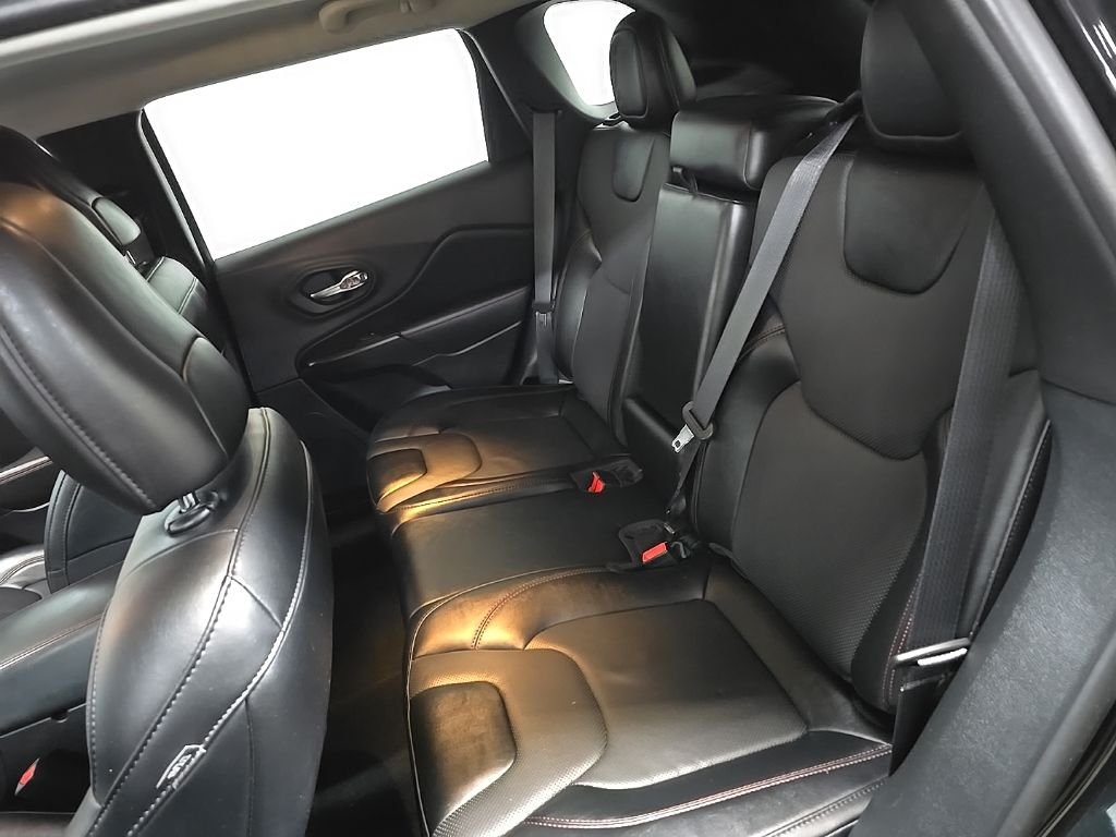 Used 2022 Black Jeep Trailhawk image 33