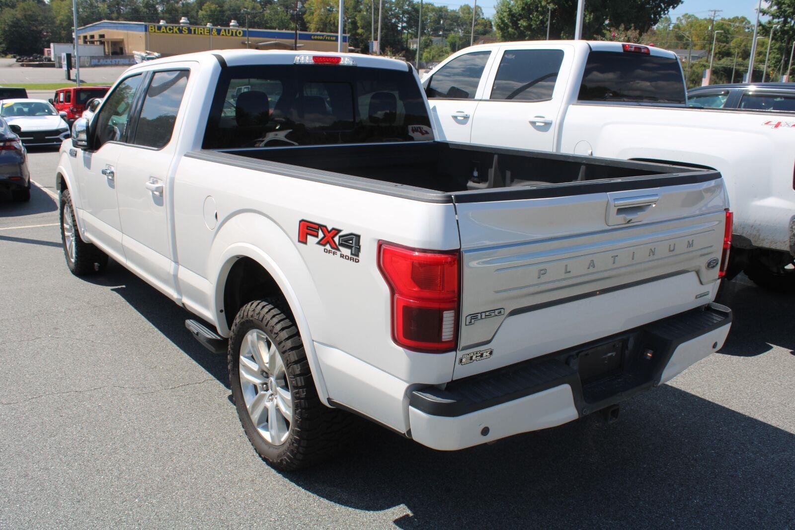 Used 2019 White Platinum Metallic Tri-Coat Ford Platinum image 8