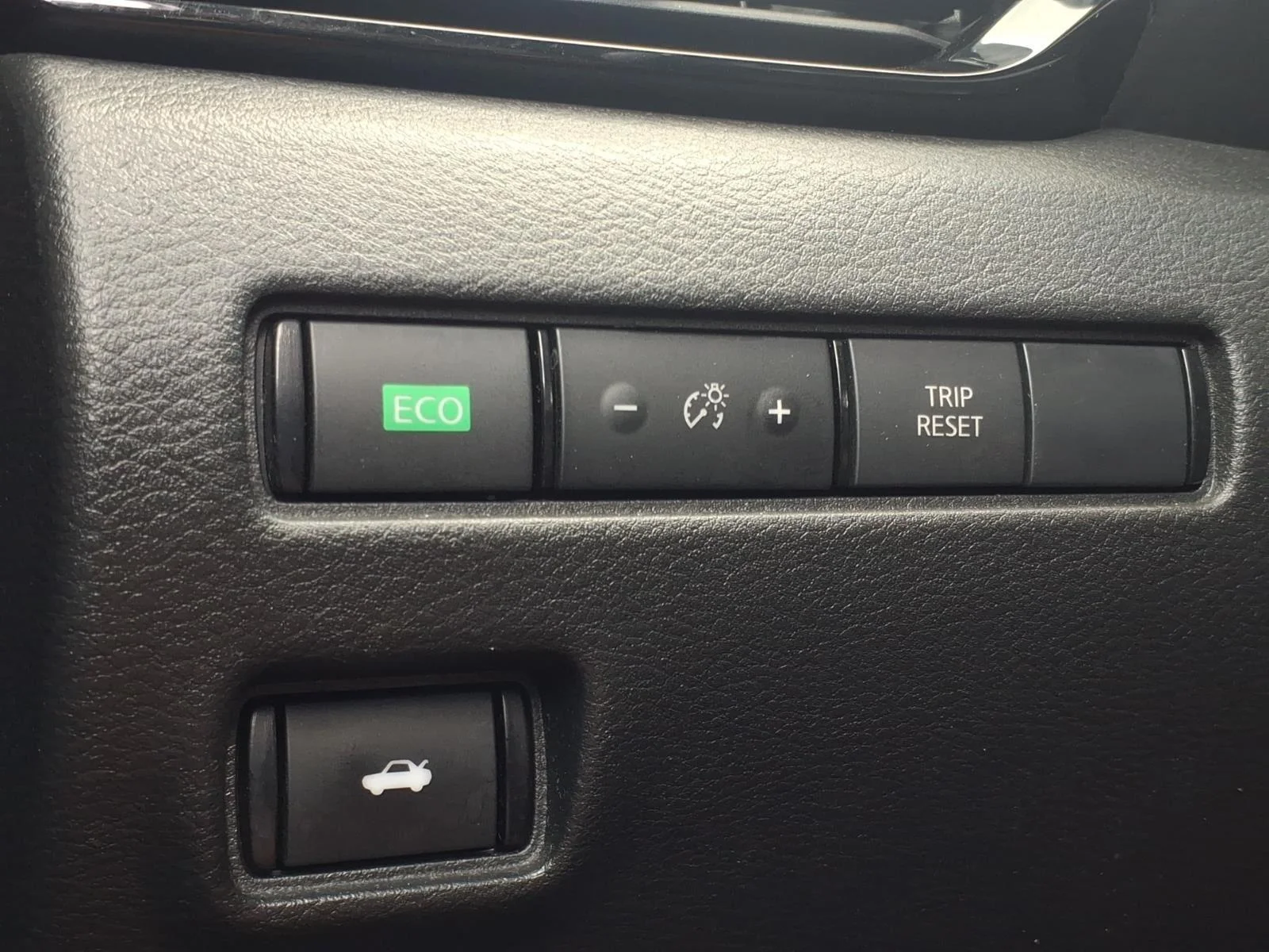 Used 2023 Fresh Powder Nissan SV image 8