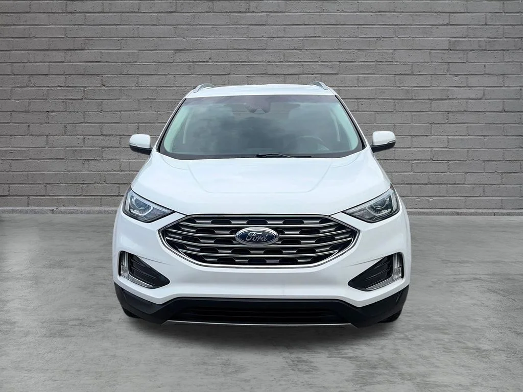 Used 2020 Oxford White Ford SEL image 9