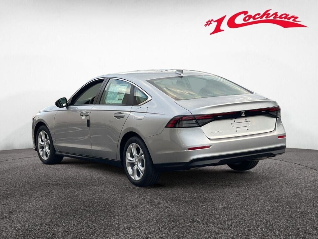 New 2026 Solar Silver Metallic Honda LX image 4