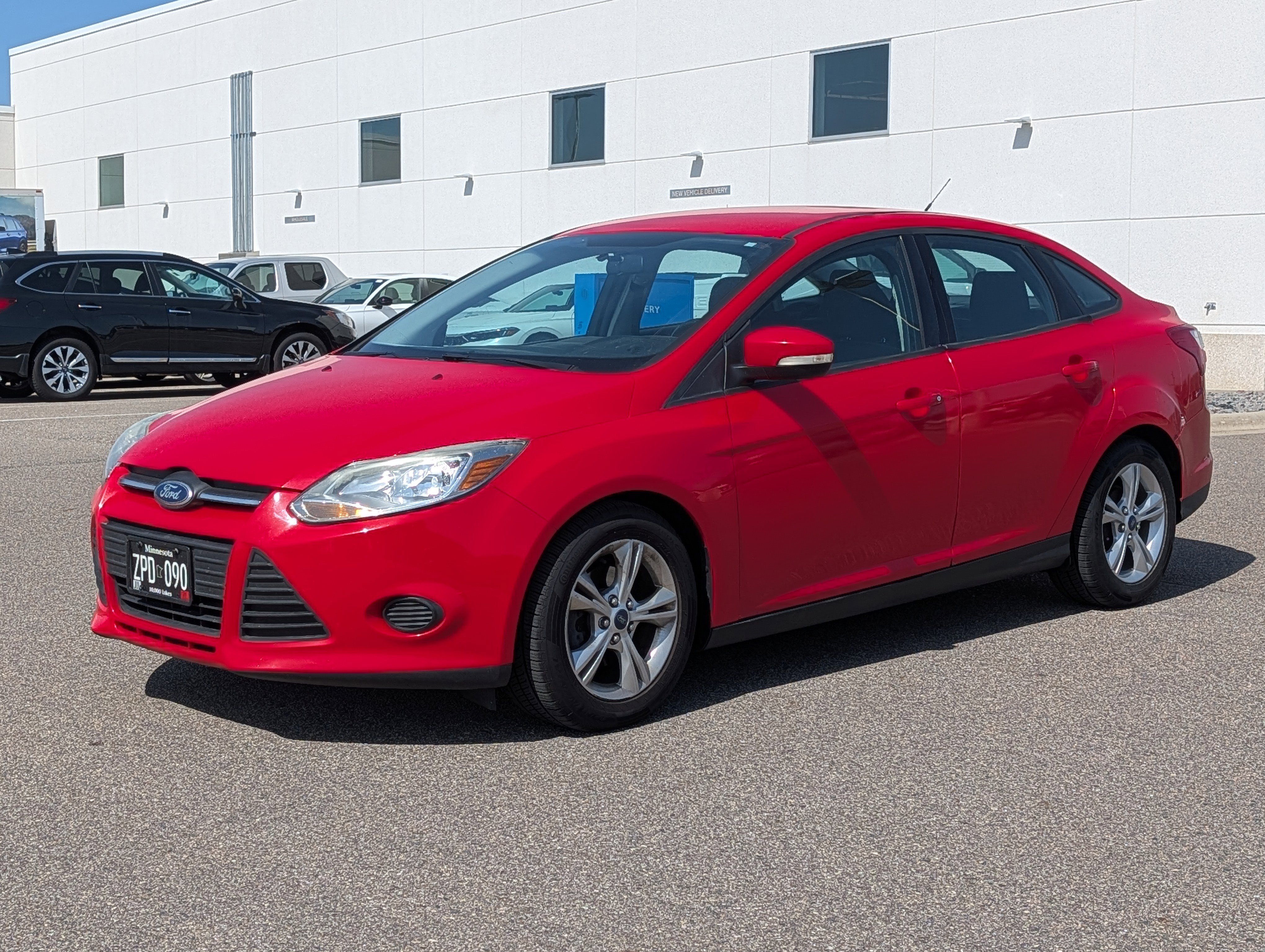 Used 2014 Ford Focus SE with VIN 1FADP3F21EL380405 for sale in Waite Park, Minnesota